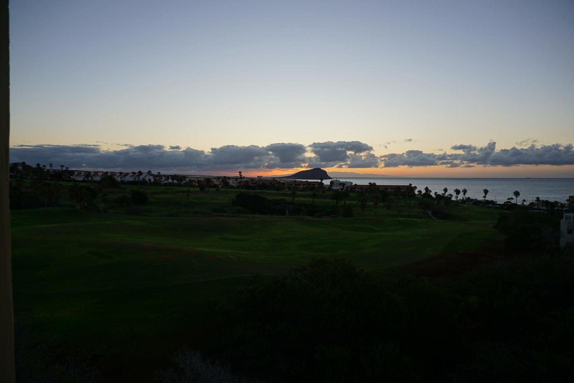 Golf Del Sur Apartment - Magnificent Panorama Of The Ocean, El Teide, And Montana Roja Сан Мигель Экстерьер фото