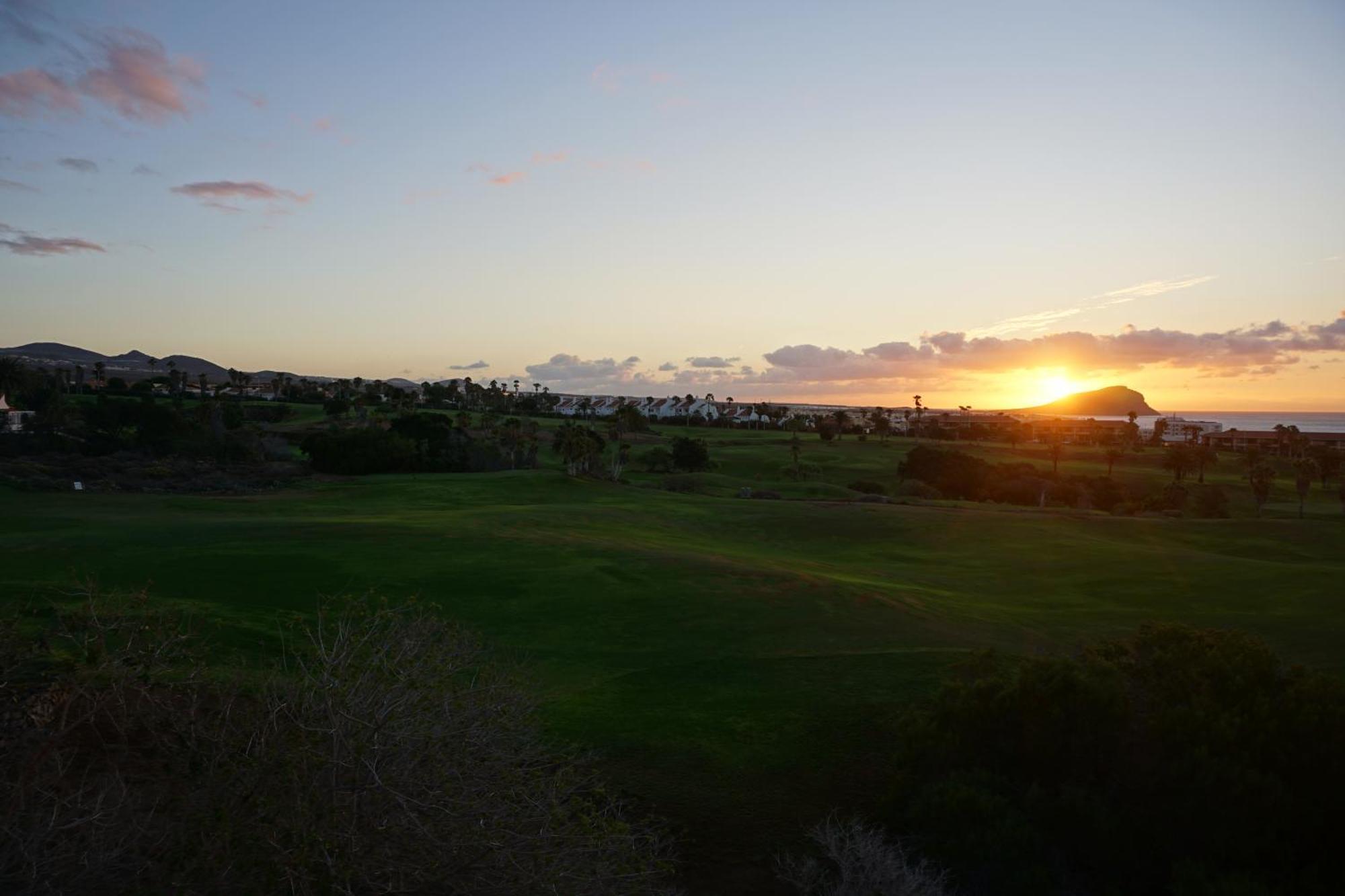 Golf Del Sur Apartment - Magnificent Panorama Of The Ocean, El Teide, And Montana Roja Сан Мигель Экстерьер фото